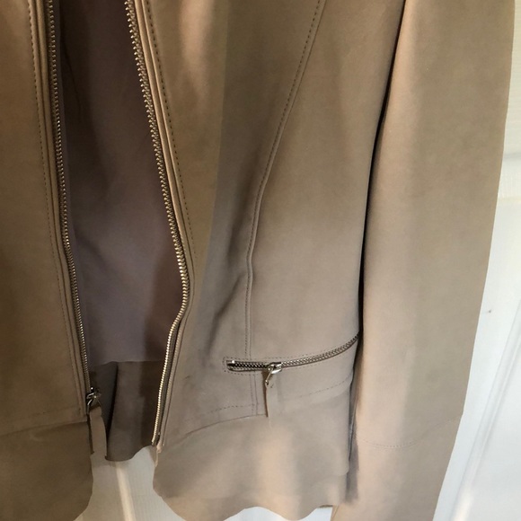 WHBM - Picture 3 of 3